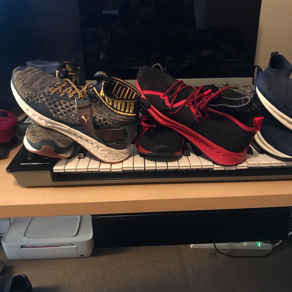 Puma Runners - Picture 2 of 3